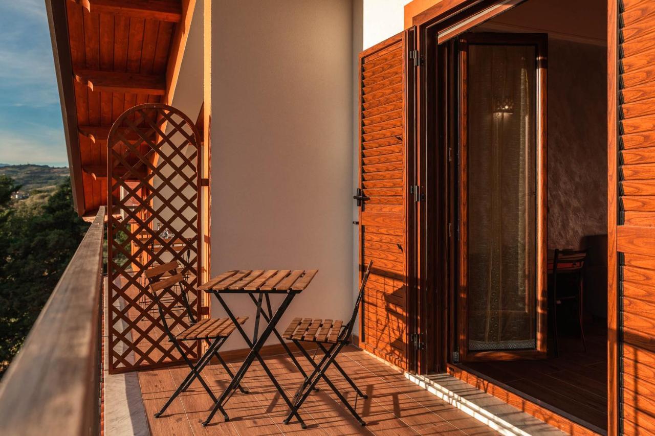 B&B La Mortella Albanella Eksteriør billede