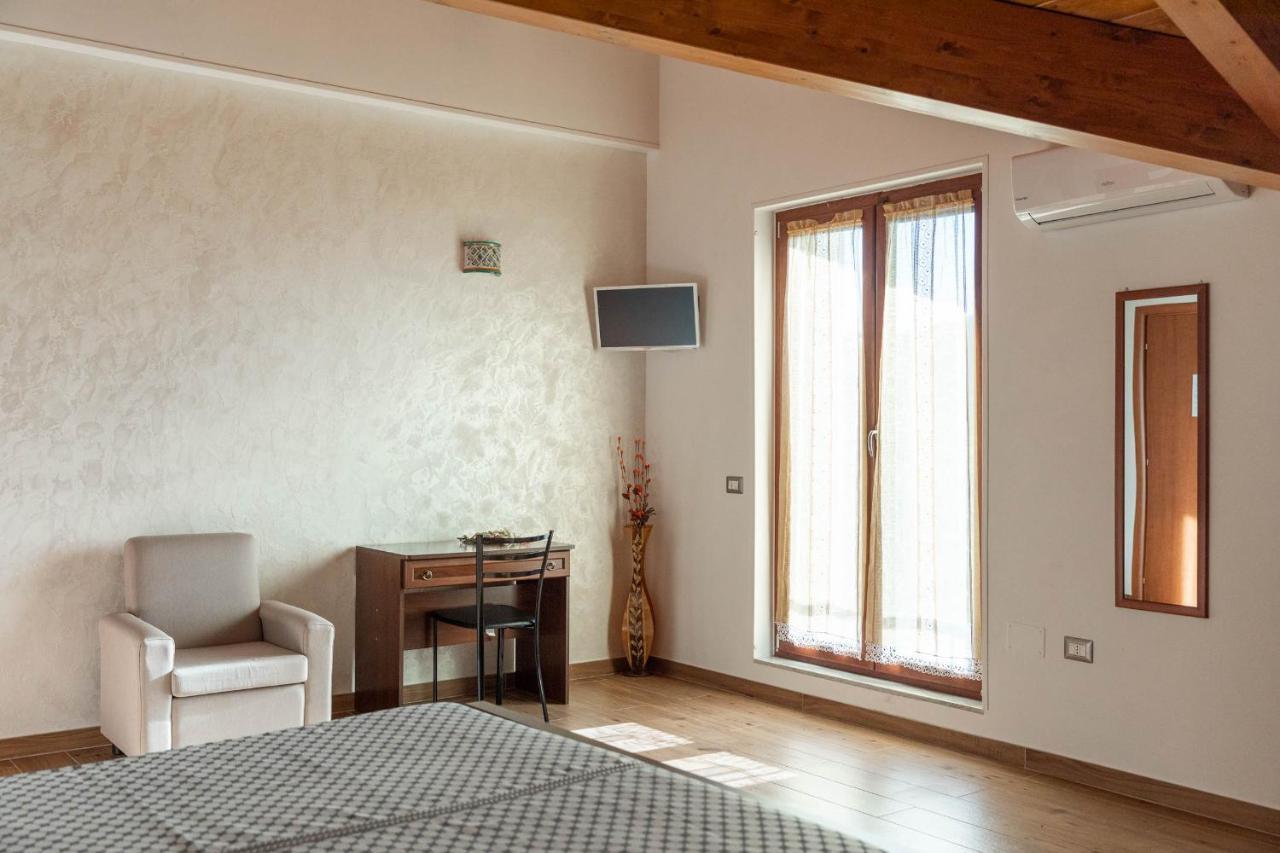 B&B La Mortella Albanella Eksteriør billede